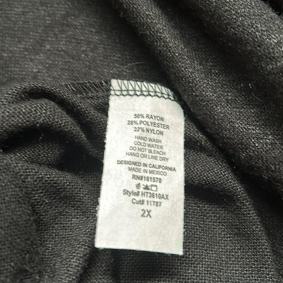 Haptics by Holly Harper NWOT color block top - Picture 5 of 5